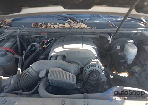 2008 Chevrolet Suburban 1500 Lt z USA, uszkodzony, nr VIN 1GNFK16388R122079